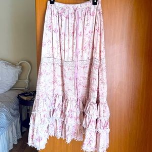 Gorgeous magnolia pearl skirt